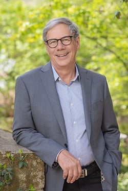 Robert J Morgan